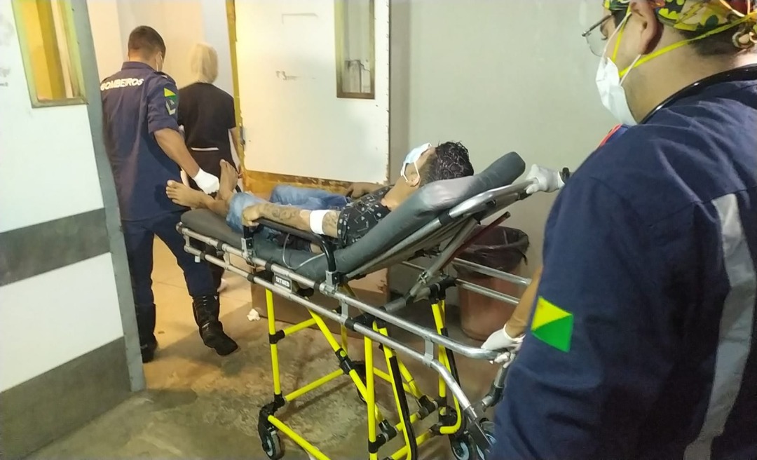 Adolescente é alvejado com três tiros na Avenida Sobral, em Rio Branco 